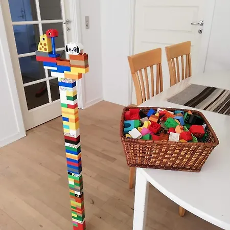 5 Min Walk To Lego House - 80M2 - 2 Bedroom Apartment With Garden