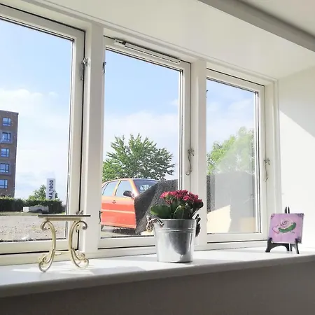 5 Min Walk To Lego House - 80M2 - 2 Bedroom Apartment With Garden Lejlighed Billund